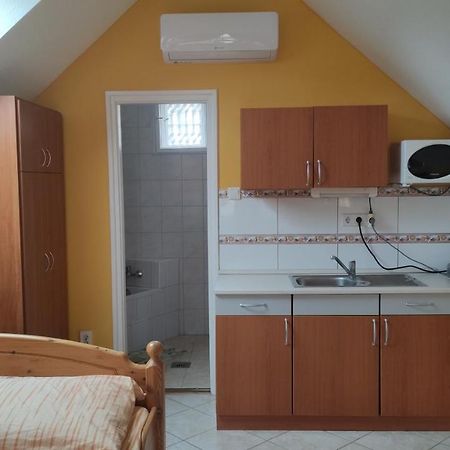 Liget Apartman Balatonföldvár Exteriér fotografie