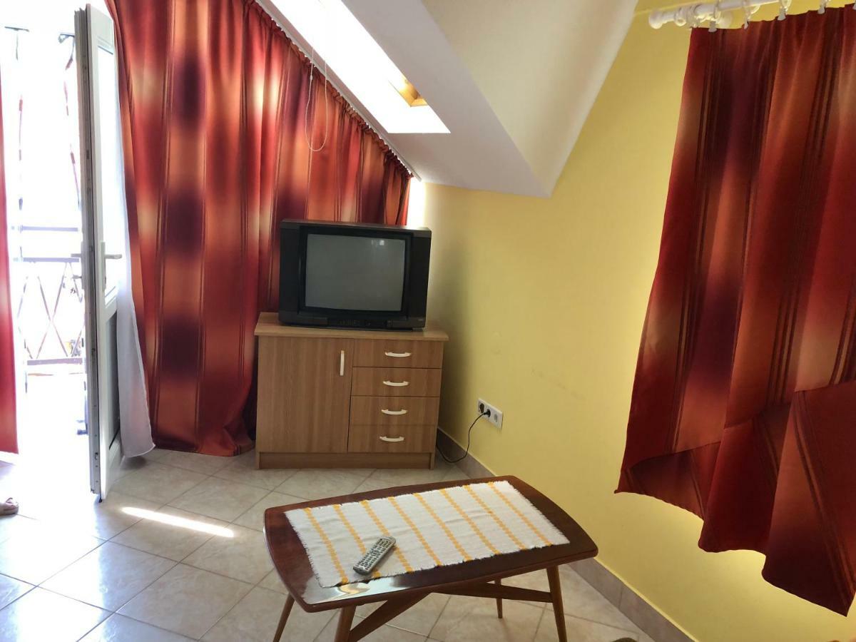 Liget Apartman Balatonföldvár Exteriér fotografie